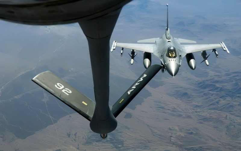 Aerial refueling, airplane, Boeing KC-135 Stratotanker, General Dynamics F-16 Fighting Falcon, 1080P