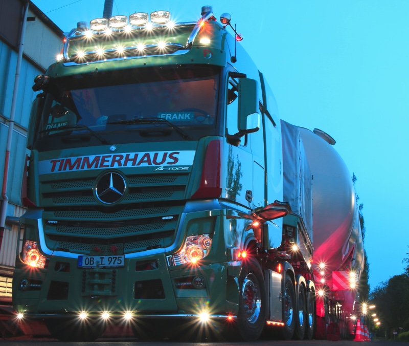 transport, nature, dusk, commercial vehicle, low angle view, logistics, night, lighting equipment, 4K, mode of transportation, oil industry, heavy transport