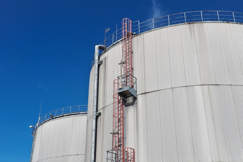 sun, storage tank, marine diesel, rhine, sky, architecture, düsseldorf, inland port, gasoline tanks, environmental issues, fossil fuel, day, factory, clouds