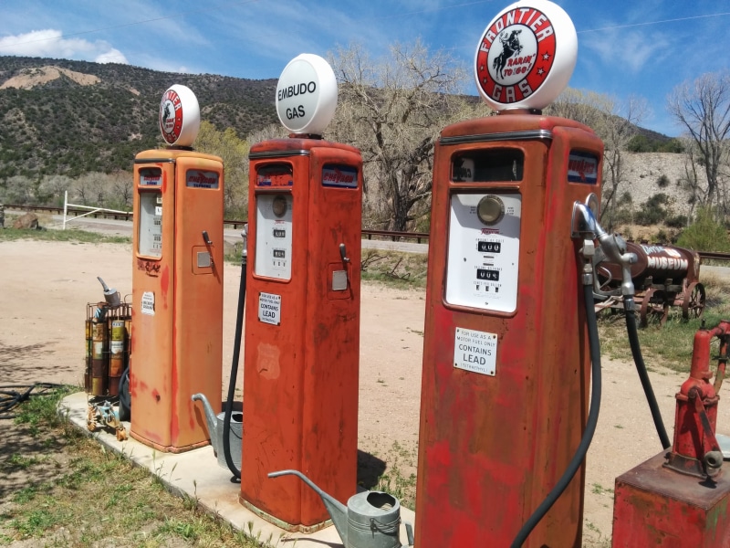 orange, fuel Pump, technology, petroliana, refueling, transportation, land, no people, gas, number, nature, diesel, vintage, stations, 2K, field, old