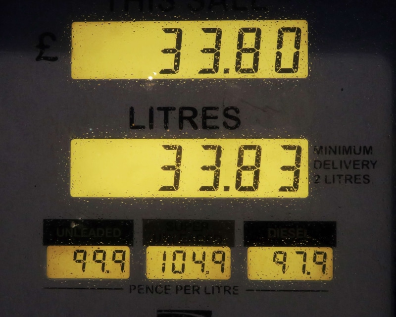 pump display, british pound, 4K, gas station, fuel dispenser, petrol, gas