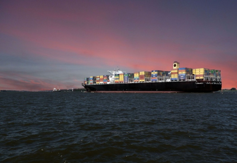waterfront, traffic, oil industry, transportation, ships, no people, business, sea, industrial Ship, container Ship, boot, nature, fossil fuel, mode of transportation