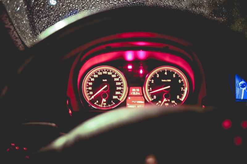 gauge, Speed, o, dashboard, mode of transportation, kilometer, Benzine, motor vehicle, Meter, windshield, glass - material, Car, vehicle Interior, transportation