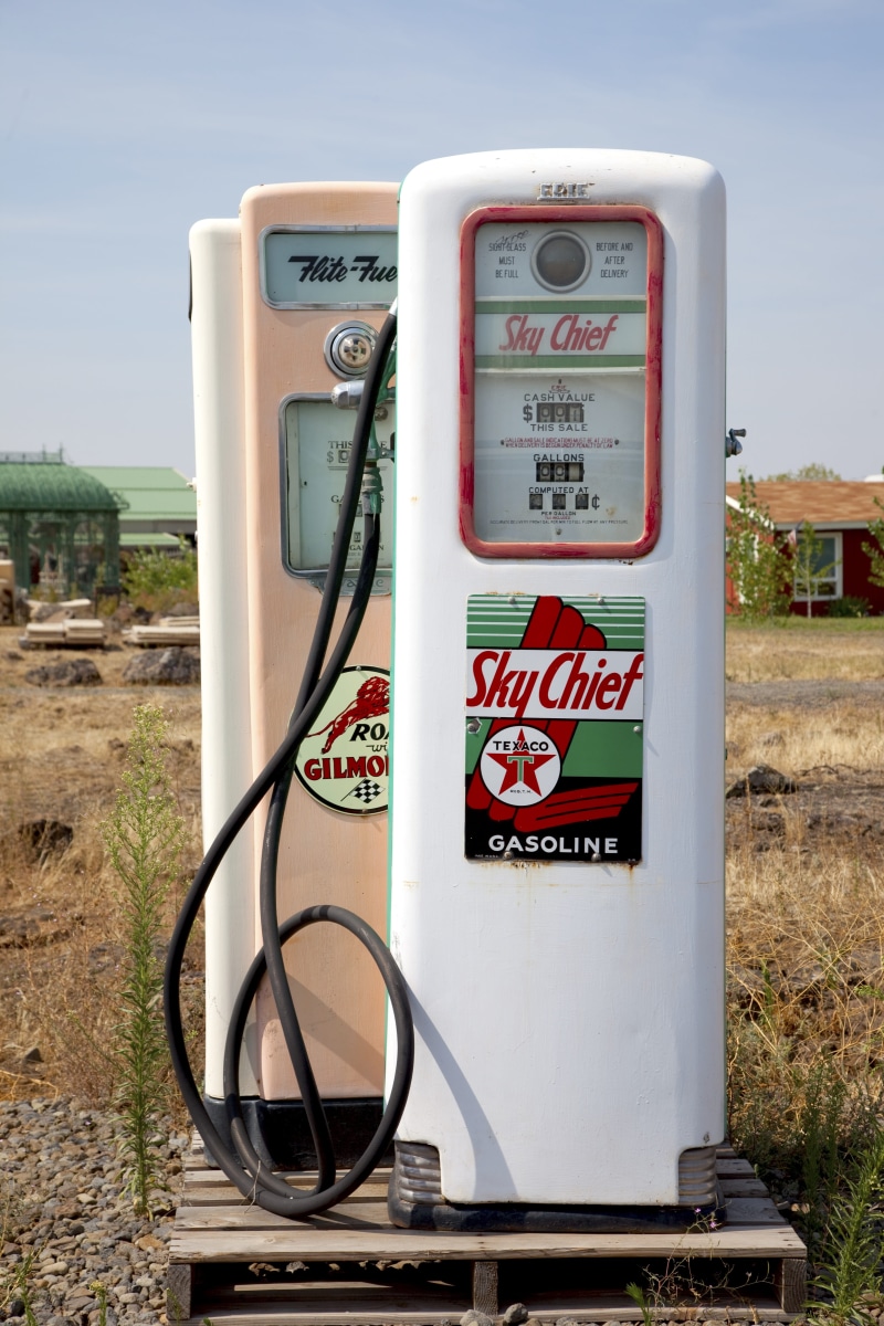 diesel, sign, transportation, Antique, field, no people, communication, close-up, rarity, texaco, retro, loneliness, refuel, refueling, Gas Pump, grass