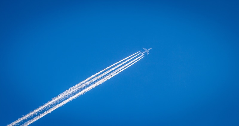 aeroplane, airplane, flying, blue, smoke, speed, transportation, 5K, copy space, sky, on the move, chemtrails, smoke - physical structure, transport, plane