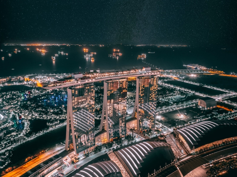 explore, arial view, glass, skyscraper, motion, 4K, bridge - man made structure, top, photo, night, time, high angle view, city, building exterior, city life