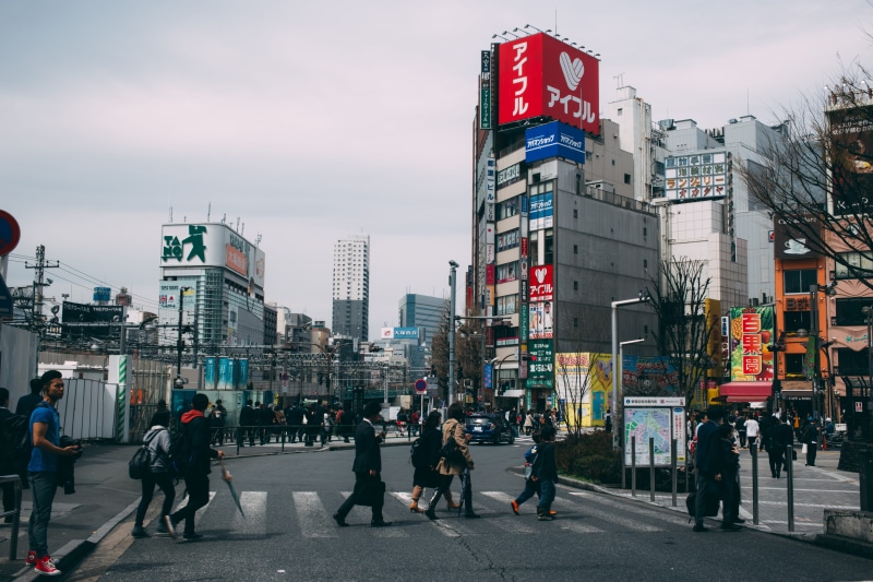 modern, crossing, billboard, nature, large group of people, city life, office building exterior, road, women, tall - high, outdoors, 5K, asian, street