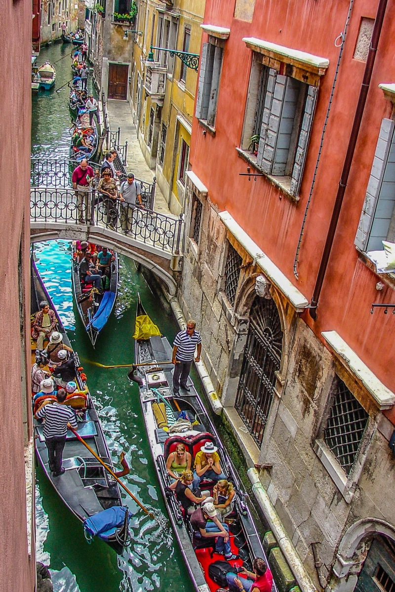 venetian, group of people, commute, city, urban Scene, water, gondolier, building, traffic jam, gondola, history, jam, italian, tourism, window, famous Place