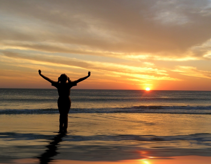 hands, lifestyles, standing, cheerful, summer, happiness, joy, people, water, beauty In Nature, still, orange, weather, 2K, horizon over water, leisure activity