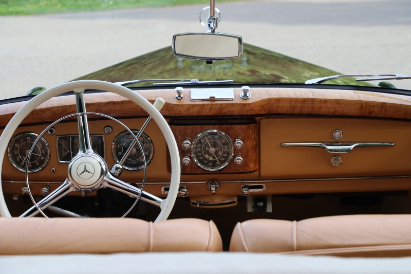 vehicles, retro Styled, outdoors, classic, steering wheel, motor vehicle, no People, wood - material, 5K, chrome, old, Daimler, benz, car, star, Mercedes