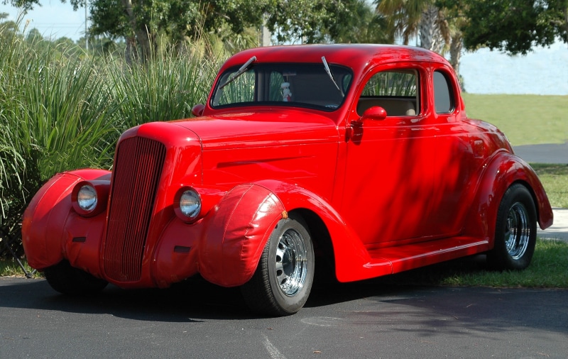 headlight, style, outdoors, coupe, rod, motor vehicle, small, road, antique, drive, stationary, mechanic, vehicle, tire, personal land vehicle, pick-up truck
