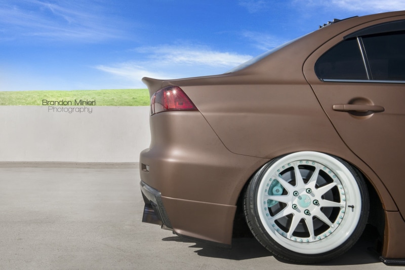 ride, city, mode of transportation, environment, wheel, car, travel, land vehicle, side view, Mitsubishi, parking, 1080P, nature, motor vehicle, chocolate