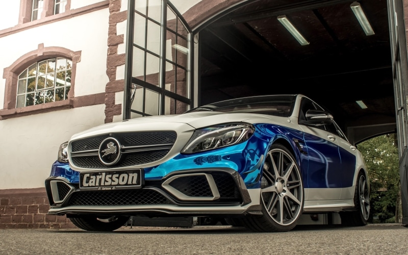 vintage car, day, outdoors, motor vehicle, building, no people, amg, luxury, parking, retro styled, 2K, mercedes, garage, mode of transportation, architecture