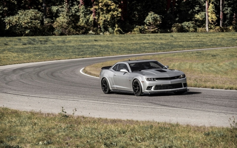 plant, travel, 1080P, motor vehicle, car, road, Chevrolet Camaro, road trip, land vehicle, sign, day, transportation, mode of transportation, tree, Chevrolet
