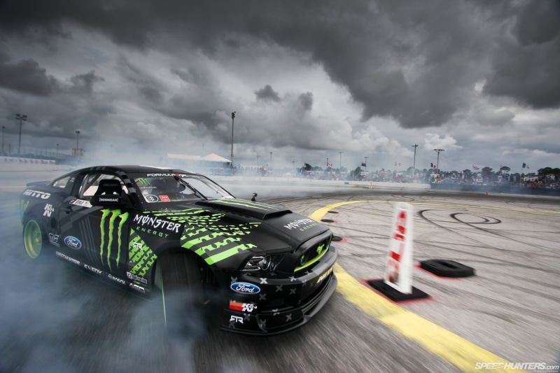 success, land Vehicle, motor Racing Track, day, montmelo , smoke - physical structure, sports Venue, Nitto Tire Mustang RTR, motion, competition, racecar