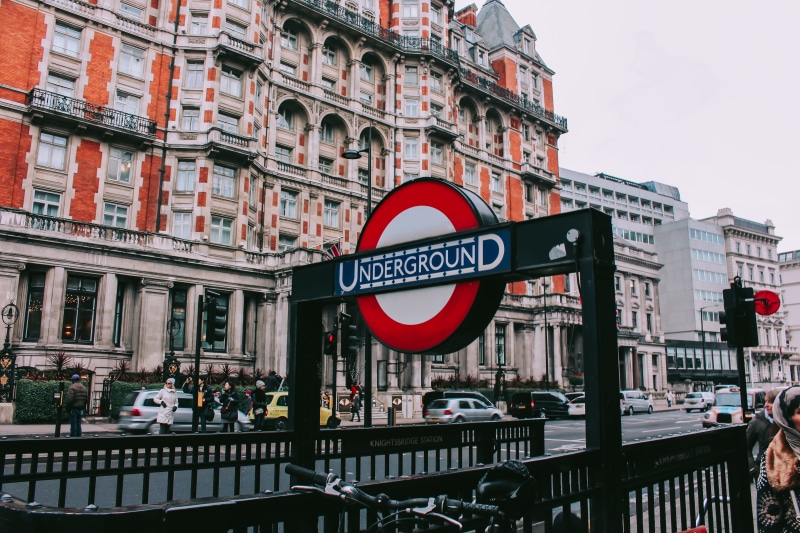 biplane, nature, travel, architecture, kingdom, flashy, road sign, text, traffic, city, railing, london, canal, bus, red, street, taxi, real people, telephone booth