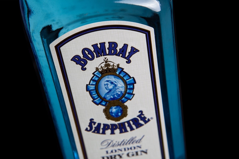 bombay, canon, drink, instrument of time, shot, clock, Bombay Sapphire gin, captured, bottle, sapphire, number, time, single object, blue, day, alcohol