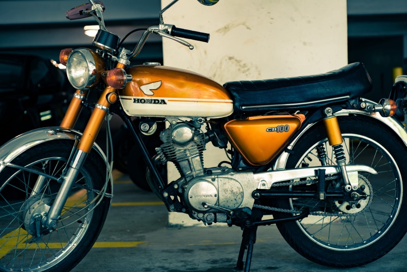 road, motorbike, ann arbor, close-up, retro styled, honda, vespa, stationary, moped, motorcycle, bicycle, street, land vehicle, parking, wheels, united states