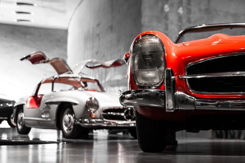 focus on foreground, cars, gray, vintage Car, classic, mode of transportation, white, city, mercede, photography, two, architecture, muscle cars, close-up
