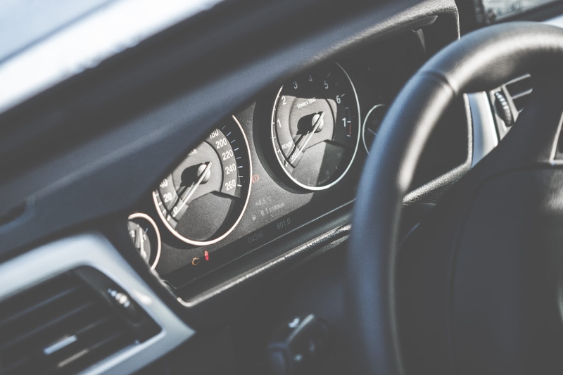 land Vehicle, gearshift, vehicle Interior, cars, vehicle part, travel, technology, new, black color, mode of transportation, no people, Modern, speed, indoors