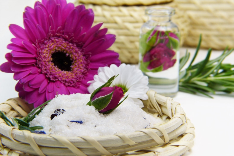 plant, body care, gift, rest, 4K, glass bottle, perfume, close-up, coupon, sauna, vacations, cosmetics, deco, high quality, food and drink, no people