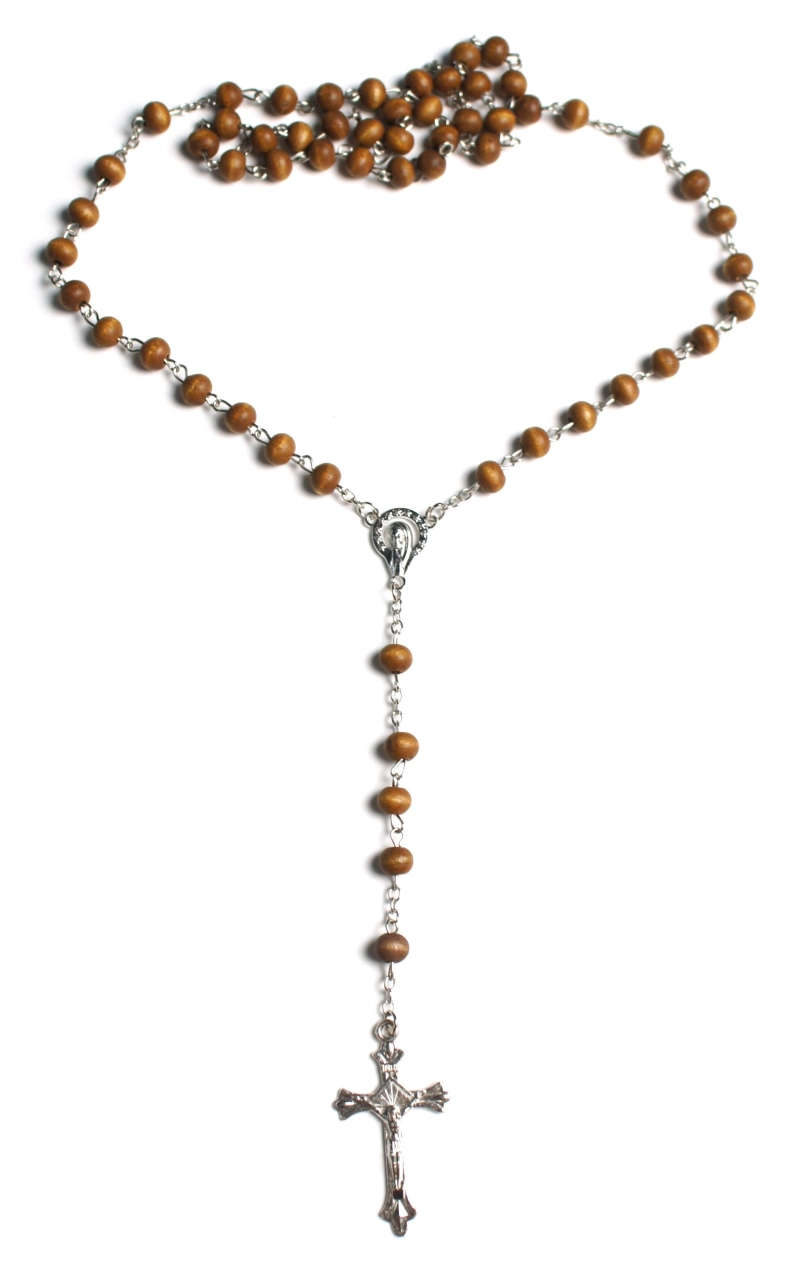 still life, beads, silver, cut out, 2K, indoors, rosary, copy space, wooden, brown, catholic, jesus, plated, single object, chain, beaded, gemstone, wooden rosary