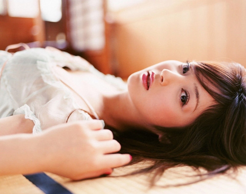 furniture, indoors, young women, headshot, brown hair, Asian, Visual Young Jum, 720P, Sasaki Nozomi, women, bed, hairstyle, contemplation, relaxation