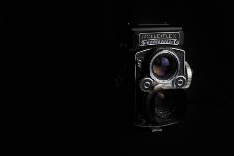 camera - photographic equipment, rustic, historically, black background, technology, creativity, background, 5K, equipment, zoom, lens - optical instrument