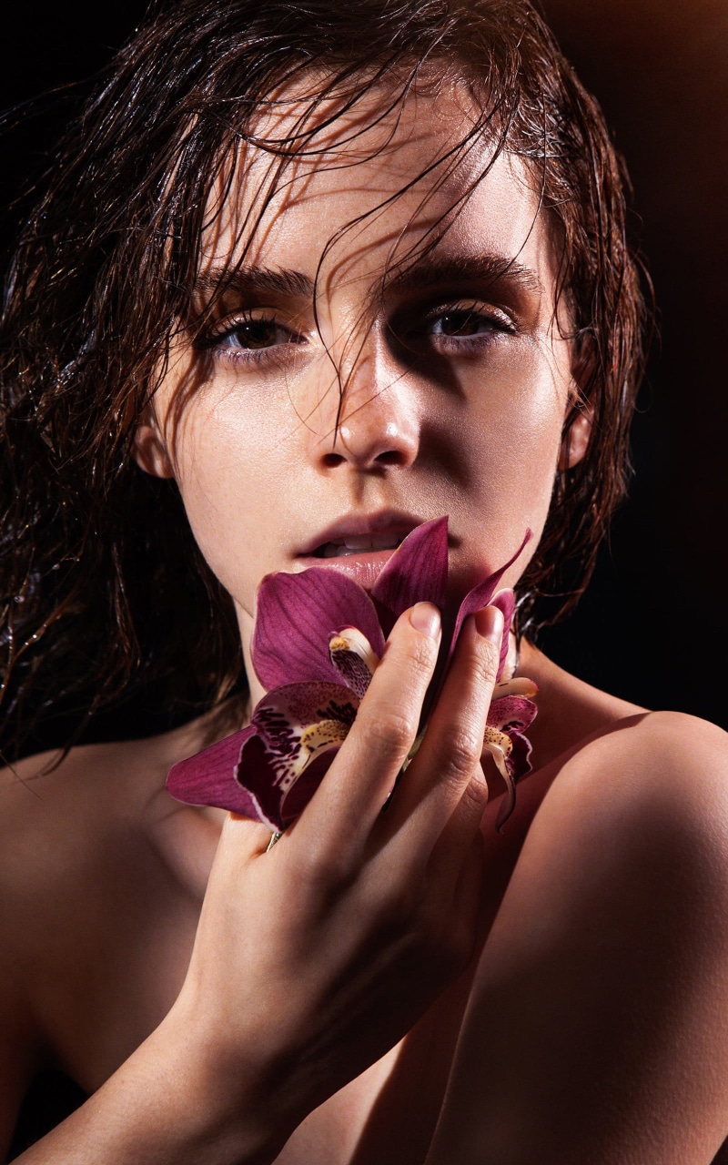 studio shot, portrait, human face, beautiful people, portrait display, one person, hand, adult, 2K, celebrity, headshot, Emma Watson, black background