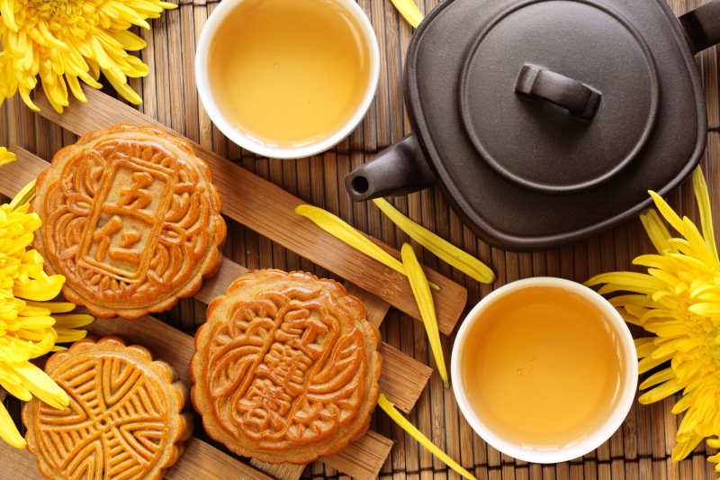 the tea party, moon, 5K, table, Cup, cookies, chrysanthemum, food and drink, Chinese, directly above, sweet food, flowers, snack, temptation, beside, tea