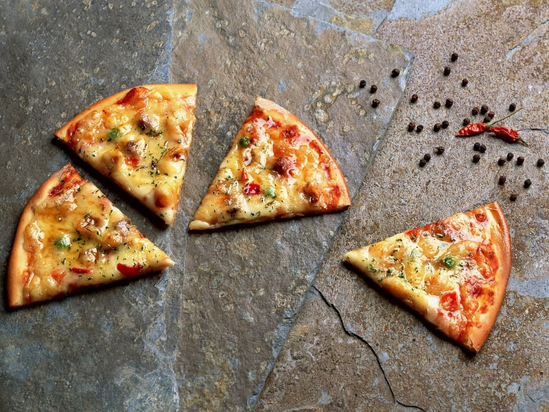refreshment, ready-to-eat, pepper - Seasoning, snack, pepper - Vegetable, meat, mozzarella, no People, speed, ham, tomato Sauce, vegetable, cooked, take Out Food