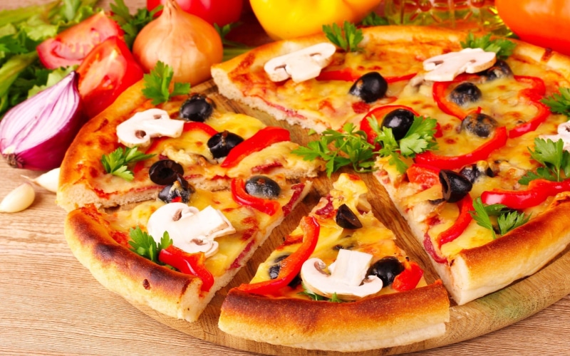 fast Food, gourmet, rustic, serving size, red, cheese, parsley, freshness, edible Mushroom, table, italian Culture, lunch, close-up, paprika, salami, tomato