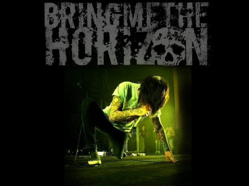 digital composite, pop rock, post hardcore, bending, side view, Metalcore, communication, casual clothing, hairstyle, real people, full length, adult, sadness
