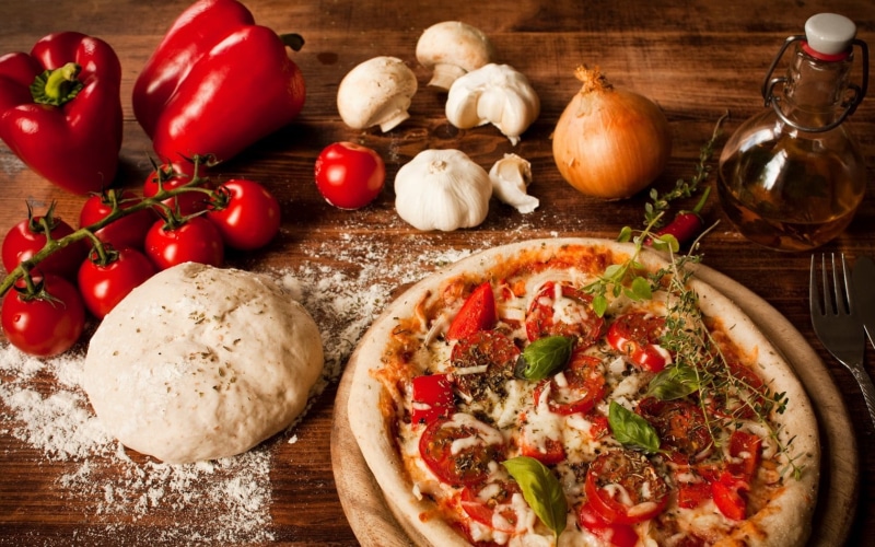 mushroom, red, healthy eating, vegetarian Food, close-up, lunch, mozzarella, table, meal, tomato, oil, spice, dough, slice, edible Mushroom, pepper - Vegetable