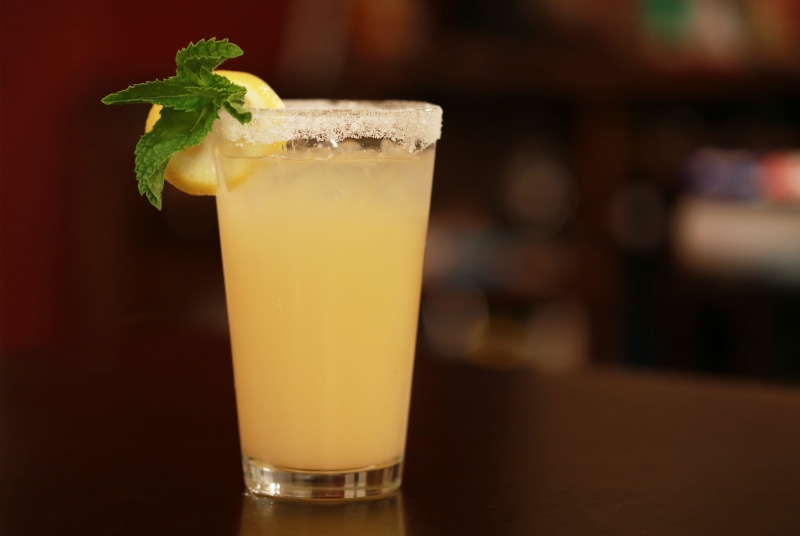 drink, garnish, glass, tropical, tropical drink, nightlife, cold, herb, chilled, alcoholic drink, luxury, food and drink, margarita, alcoholic beverage