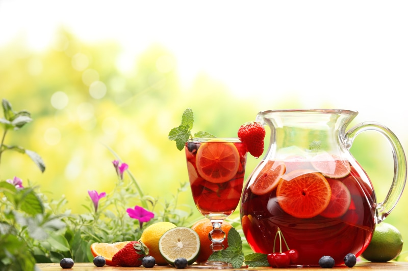 yellow, ripe, mint leaf - culinary, juice, herb, food and drink, pitcher, strawberry, wood - Material, 5K, flower, breakfast, drinking Glass, leaf, close-up