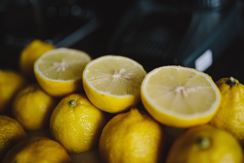 lemon, indoors, Fresh, fruit, lemons, studio shot, orange - Fruit, slice, lime, no people, citrus Fruit, orange, cross section, freshness, ripe, food, group of objects