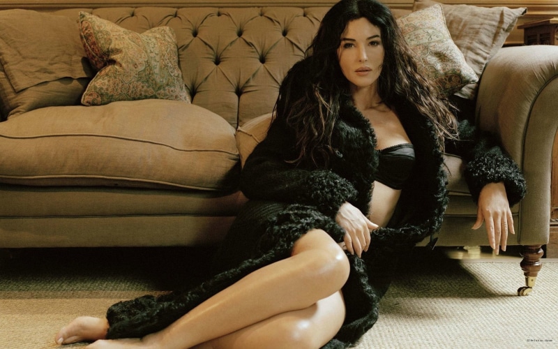 indoors, real people, young women, women, lifestyles, fashion, Monica Bellucci, relaxation, Actresses, furniture, sitting, full length, one person, young adult