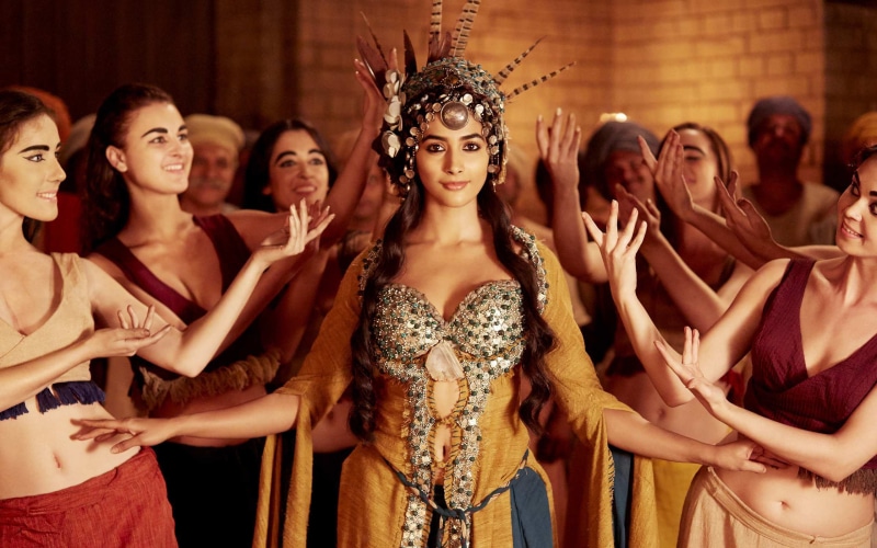 happiness, dancing, arts culture and entertainment, bollywood, Movies, look, clothing, hegde, silver, mohenjo, young women, 2K, women, sweetheart, beautiful woman