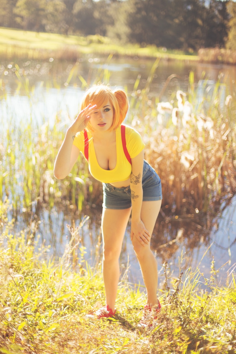 cosplay, s, blond hair, shirt, 5K, Kayla Erin, redhead, yellow, positive emotion, leisure activity, hair, grass, beauty, model, relaxation, sleeved, adult