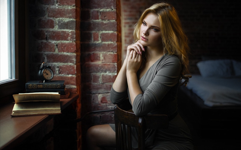 face, one person, model, adult, Damian Piórko, chair, beautiful woman, hairstyle, long hair, young adult, brown hair, s, dress, blonde, looking away, scoop