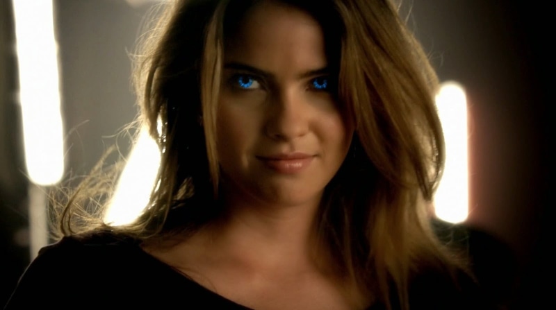 looking at camera, top, emotion, young adult, real people, fox, 720P, young women, s, beauty, front view, headshot, MTVs Teen Wolf, adult, indoors, Shelley Hennig