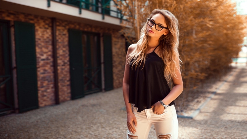 portrait, young adult, halter, casual clothing, 1080P, outdoors, Peter Paszternak, adult, women, pants, women with glasses, hair, torn jeans, standing