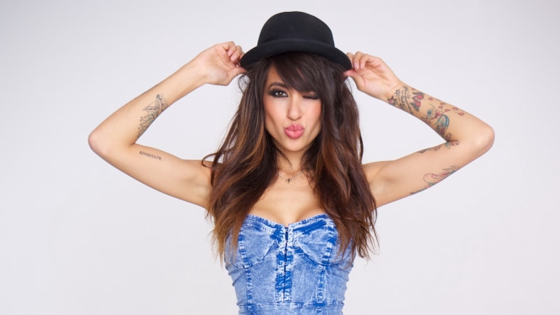 studio shot, women, hairstyle, brown hair, 1080P, Alie Layus, portrait, beauty, tattoo, hands behind head, front view, model, arms raised, hand in hair