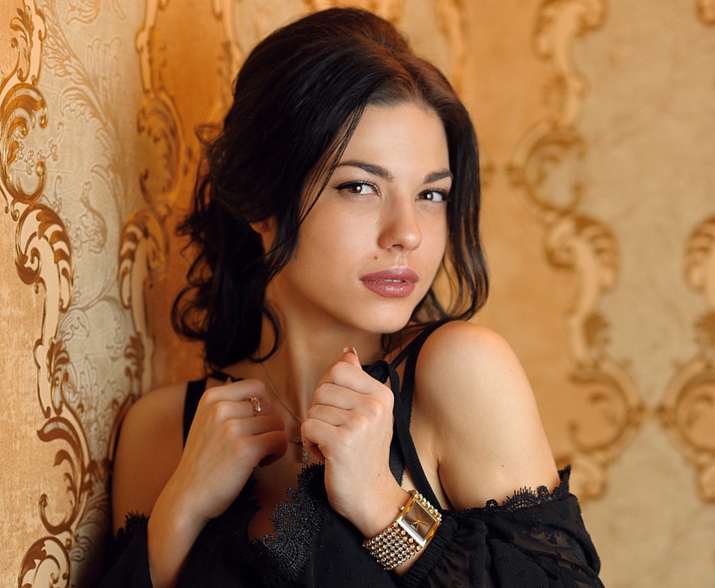 young adult, bare shoulders, hair, young women, beautiful people, fashion, indoors, Marina Shimkovich, 1080P, face, brown hair, luxury, elegance, hairstyle