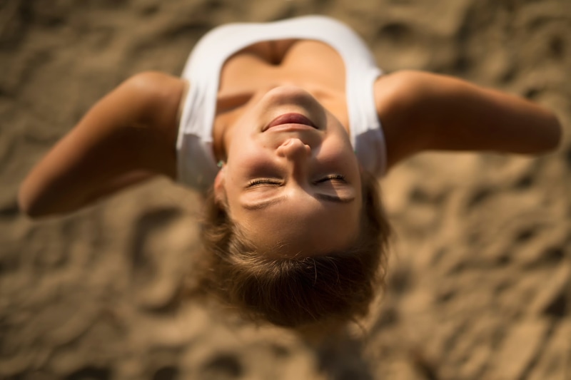 real people, relaxation, leisure activity, land, neckline, adult, the sun, selective focus, girl, lifestyles, young adult, Anton Pechkurov, headshot, front view
