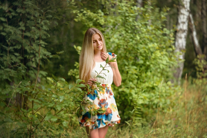 face, nature, summer, colorful, bokeh, feeling, thicket, mood, 2K, legs, beauty, blonde, green, Anastasia Kurtukova, wonderful, nice, sweetheart, portrait