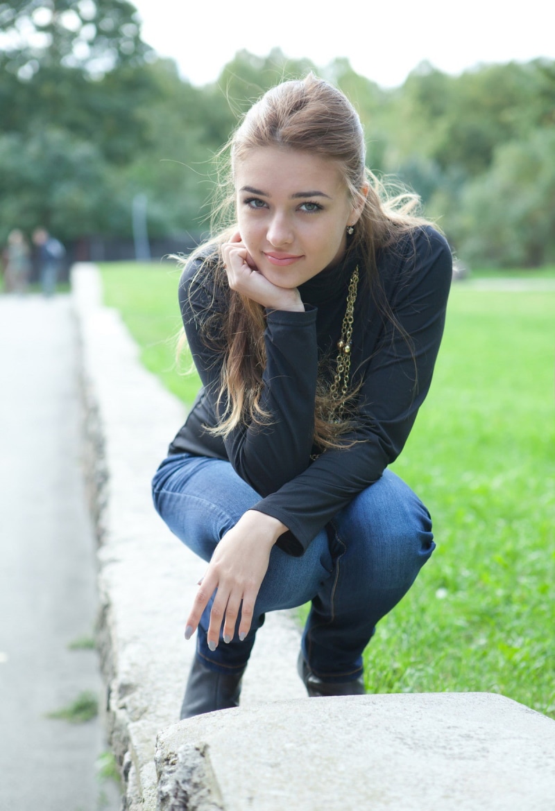 hair, Adriana F, teenage girls, day, focus on foreground, looking at camera, model, adolescence, portrait, 720P, beautiful woman, looking at viewer, outdoors