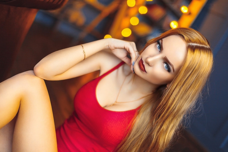 beautiful people, make-up, 1080P, body part, brunette, young women, women, headshot, human face, necklace, beauty, glamour, young adult, long hair, blonde