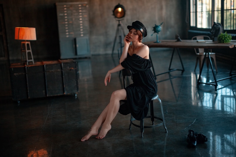lamp, sitting, model, Olya Pushkina, women indoors, barefoot, 1080P, depth of field, berets, women, portrait, indoors, bare shoulders, closed eyes, dress